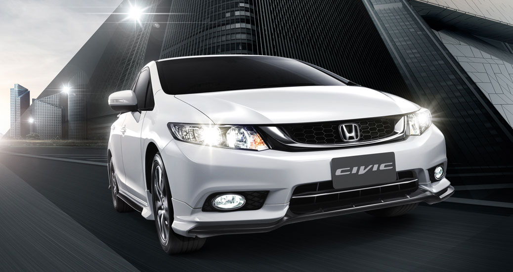 Honda_Civic_Highlight_2014_