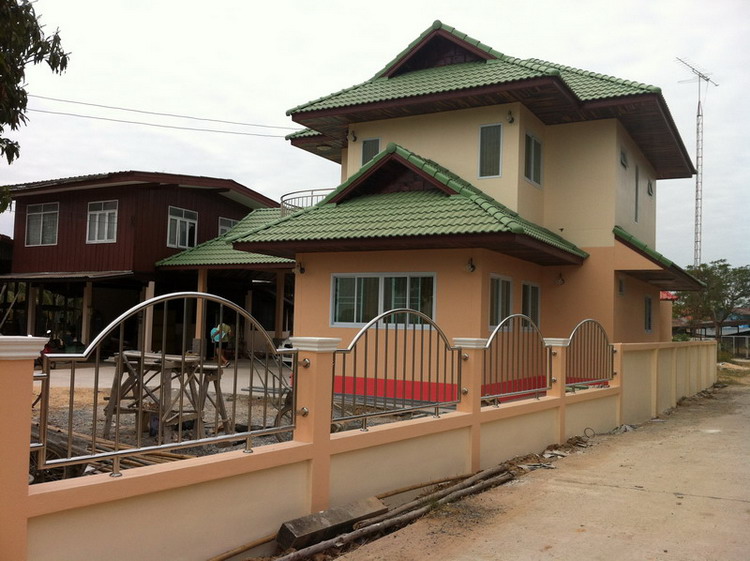 R11555270-48
