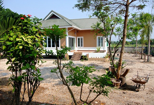 R11728195-103