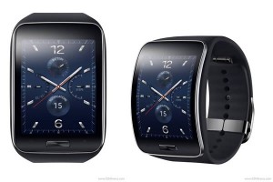 Samsung Gear S นาฬิกาจอโค้งรันแพลตฟอร์ม Tizen พร้อมรองรับ 3G